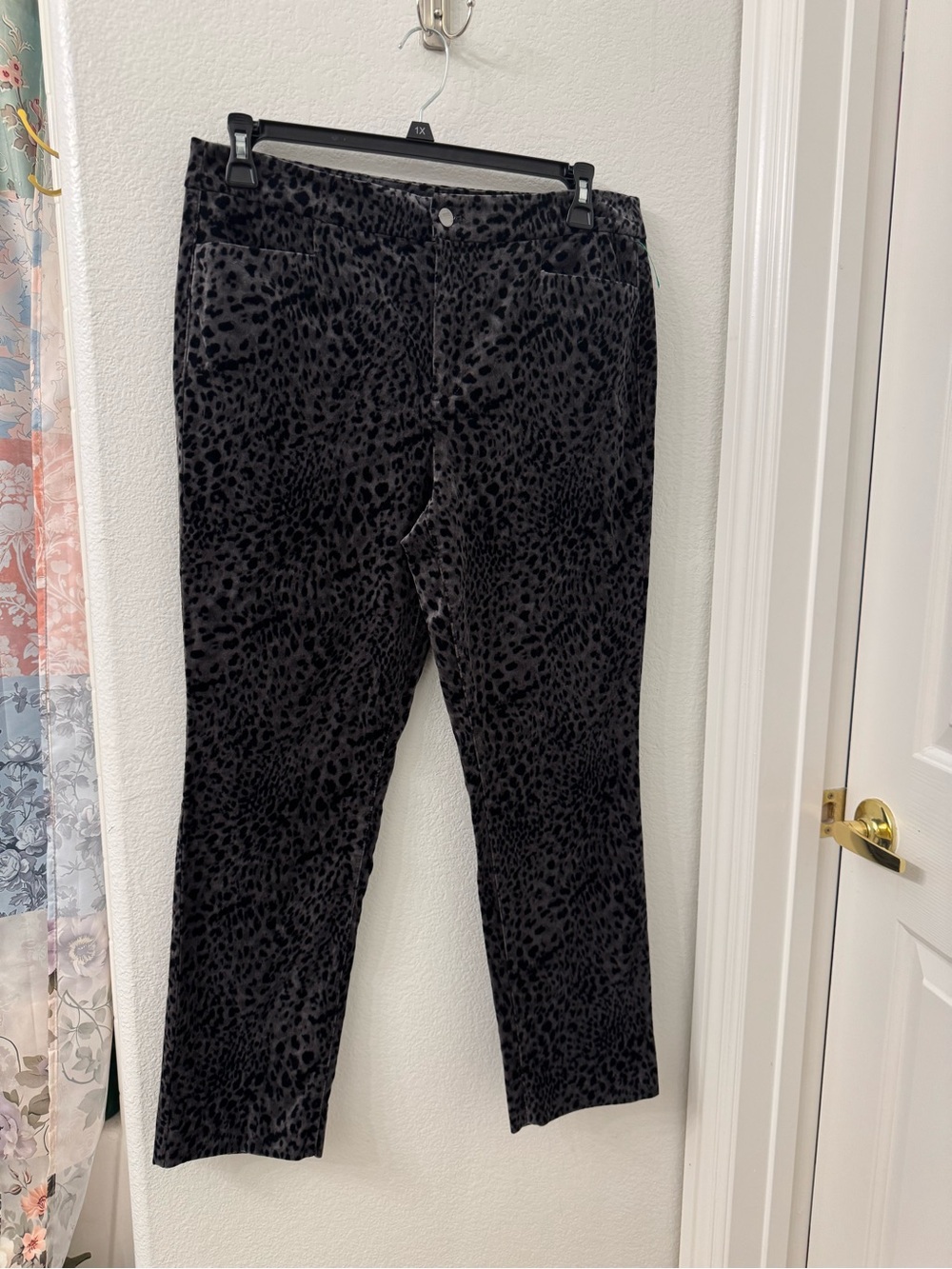 Talbots Black Leopard-Print Straight-Leg Velveteen Pants 12P Womens